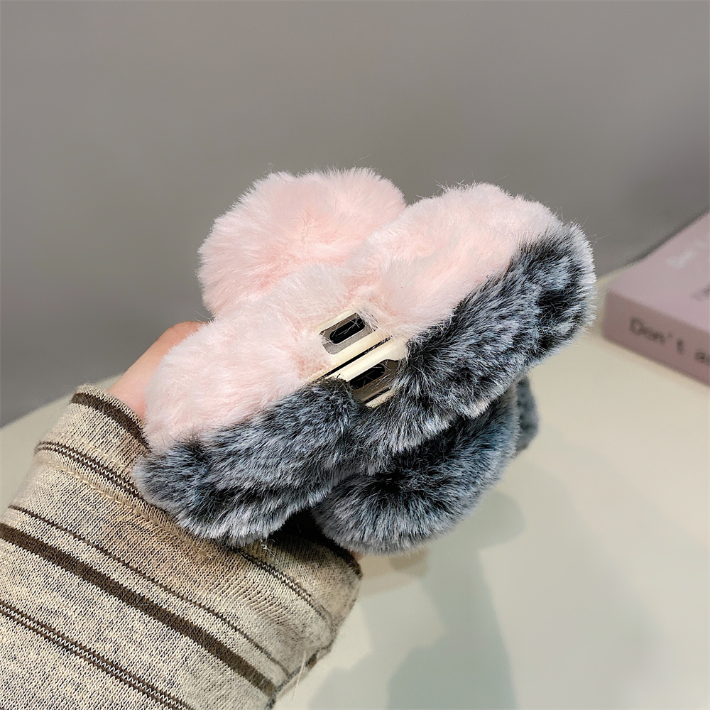Cute Rabbit Ears Fluffy Stand  - đánh giá và giá Phone Cases With Stand